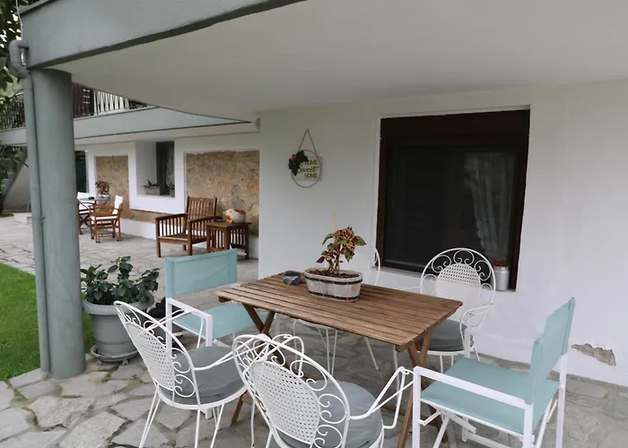Casa Di Famiglia * سالونيك